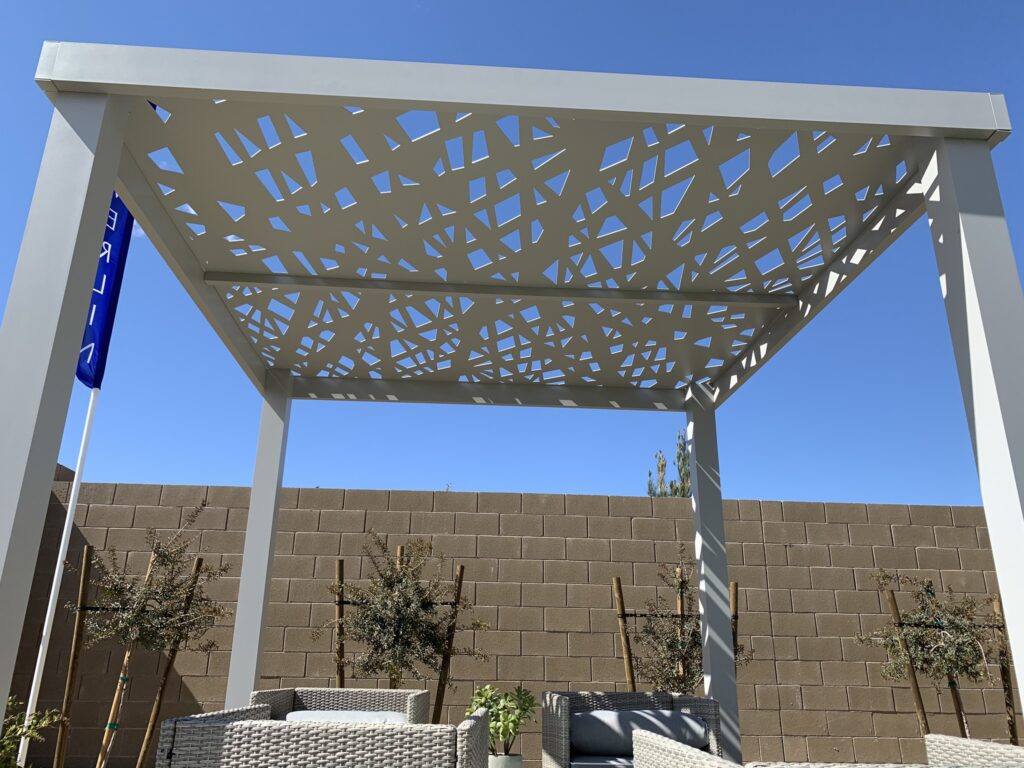 4k Aluminum pergola with Soleil Panel roof